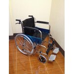 K002-CA905H รถเข็นผู้ป่วย เหล็กชุบโครเมี่ยม ล้อซี่ลวด เบาะหนัง มีเบรคมือ มีเข็มขัด (ส่งฟรี)