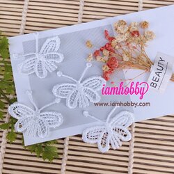 ผีเสื้อผ้าลูกไม้ สีขาว 4 x 3.5 cm. ( 20 ชิ้น )