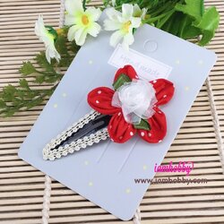 กิ๊บตัวใหญ่แต่งลูกไม้ ติดดอกไม้แฮนด์เมดสีแดงลายจุด ดอกกุหลาบผ้าแก้วสีขาว (1 ชิ้น)