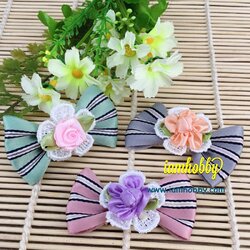โบว์ผ้าลายเส้น ตกแต่งดอกไม้ลูกไม้ และดอกไม้ผ้าสวยๆ (แพ็คละ 3 คู่)