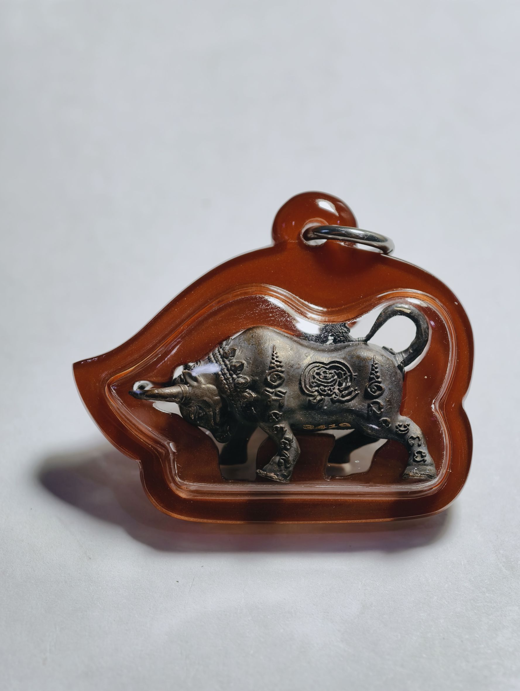 หลวงพ่อพัฒน์ วัดห้วยด้วน นครสวรรค์ วัวธนู พร้อมเลี่ยม (AC2971)