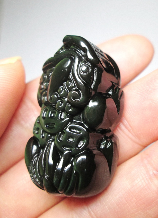 ปี่เซี๊ยะ (เรนโบว์ออปซิเดียน)