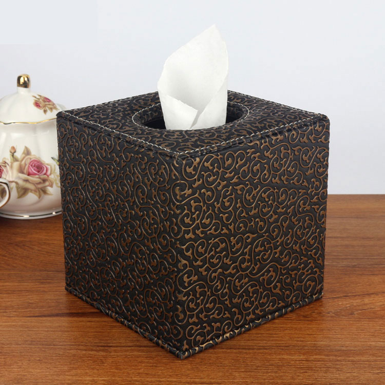 กล่องทิชชู่ หนัง pu สีดำ ลายหลุยส์ทอง ใส่กระดาษทิชชู่ ขนาด 13cm x 13cm x 13cm