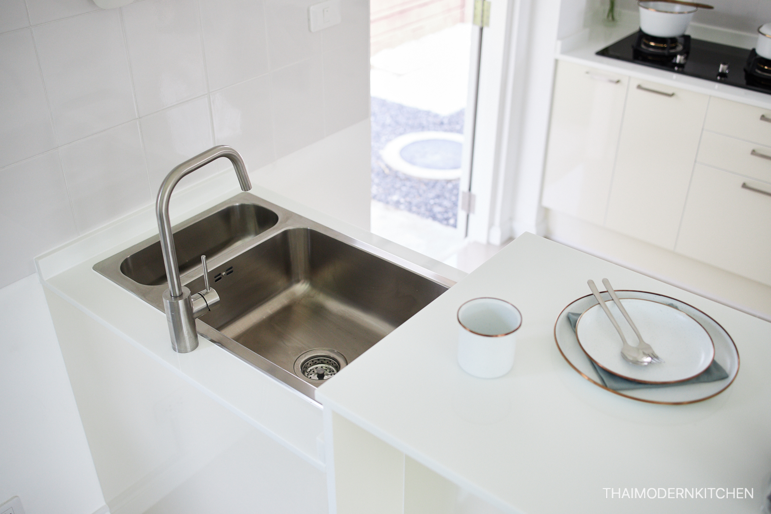 ครัวบิ้วอิน บ้านคุณสุรศักดิ์ 1.9 ตู้บน+ล่าง 2.1 counter 1.4 ตู้บน