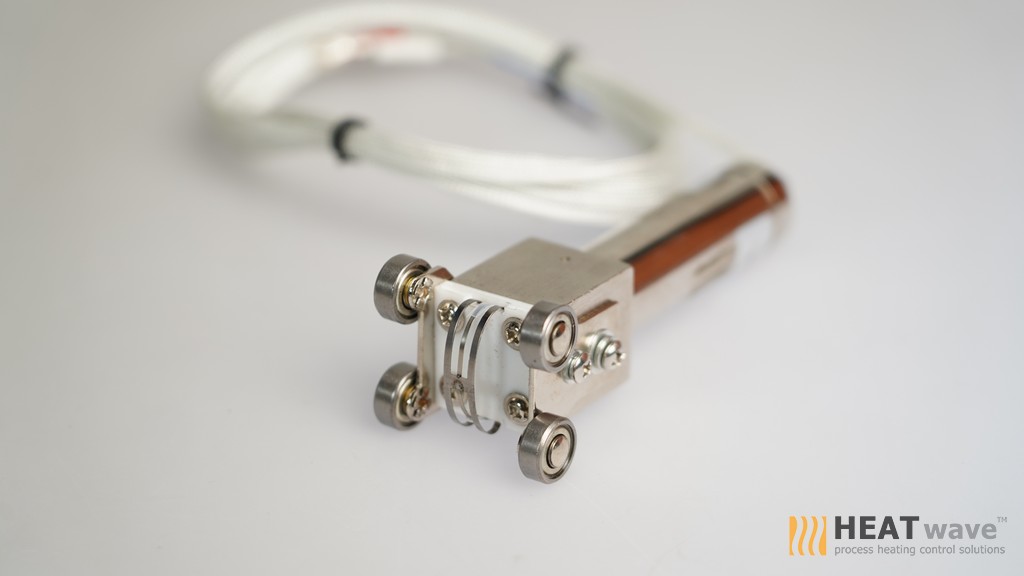 HEATwave Roller Surface Thermocouple - Light Contact With Guide Support Type l สายวัดอุณหภูมิสำหรับถังหมุน ชนิดสัมผัส