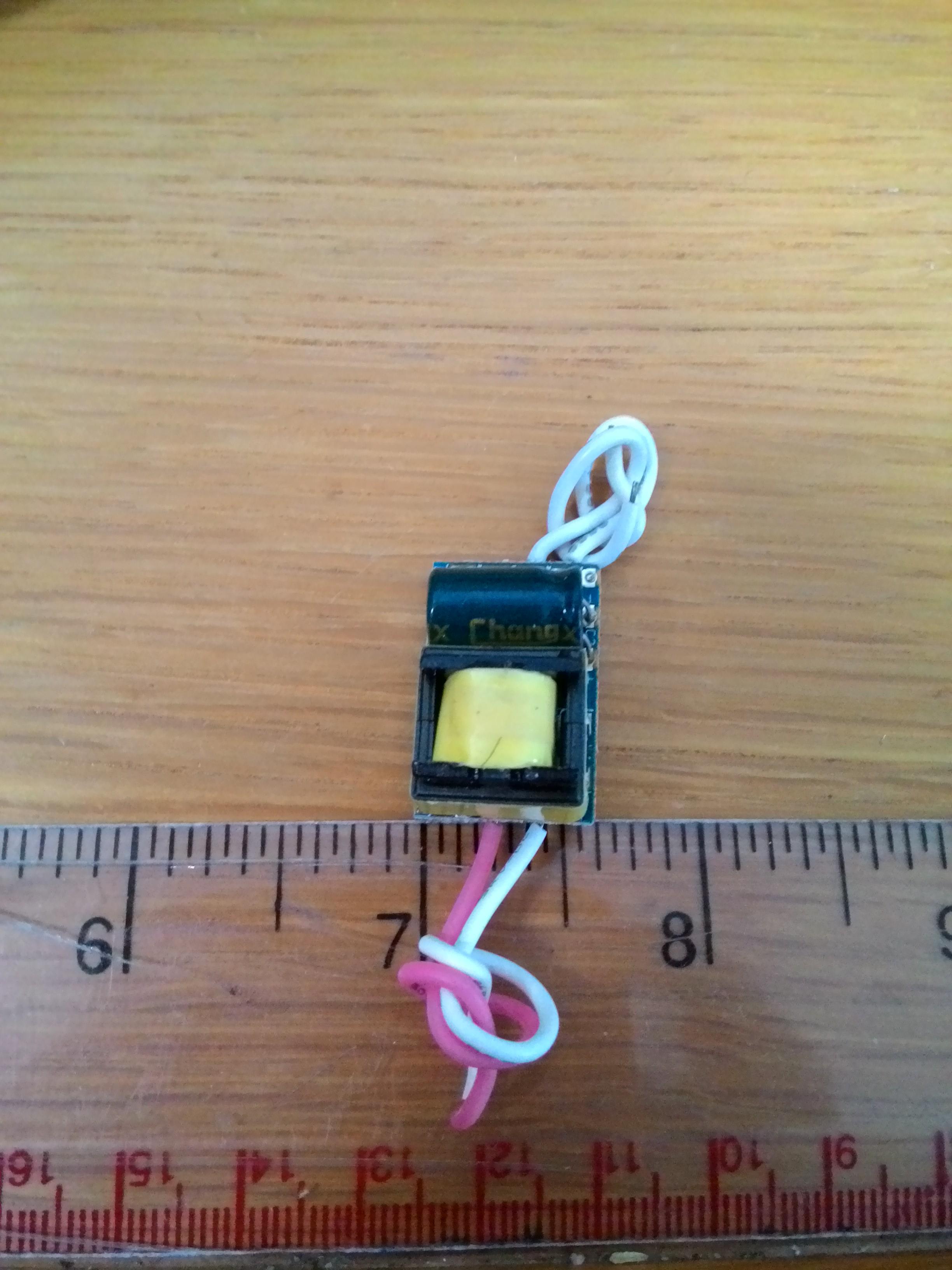 LED DRIVER 5W รองรับหลอด 1W จำนวน 4-5 หลอด , ใช้ไฟ 220V