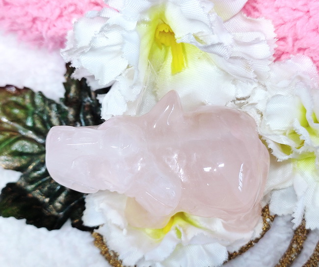 ช้างแกะสลัก (โรสควอทซ์)