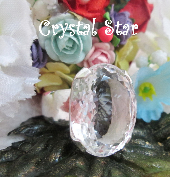 แหวนคริสตัล