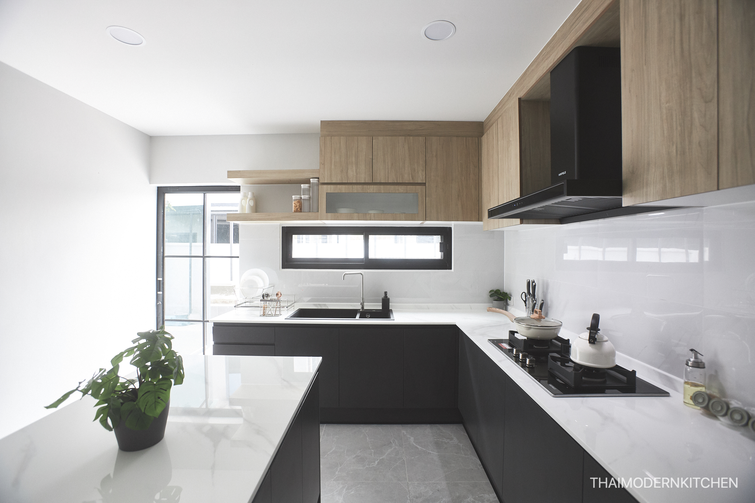 ครัวบิ้วอิน บ้านคุณปิยวัฒน์ ราคา 110,000-