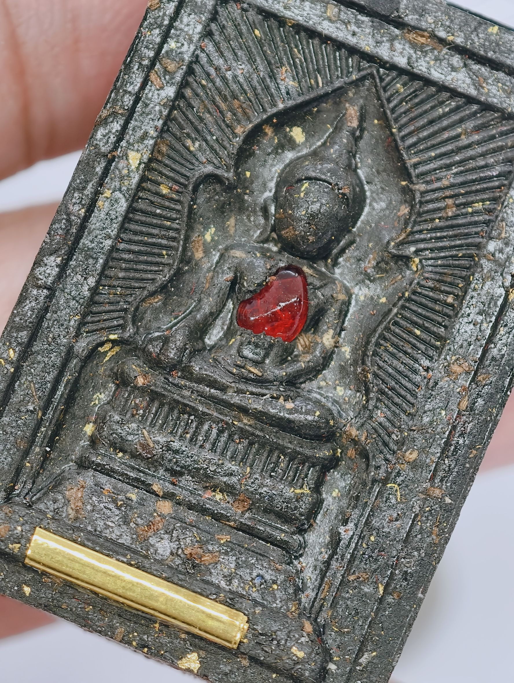 หลวงปู่จื่อ วัดเขาตาเงาะอุดมพร พระสมเด็จ แหวกม่าน มหาโชค ตะกรุดทอง เหล็กน้ำพี้ พลอยเสก KA2915