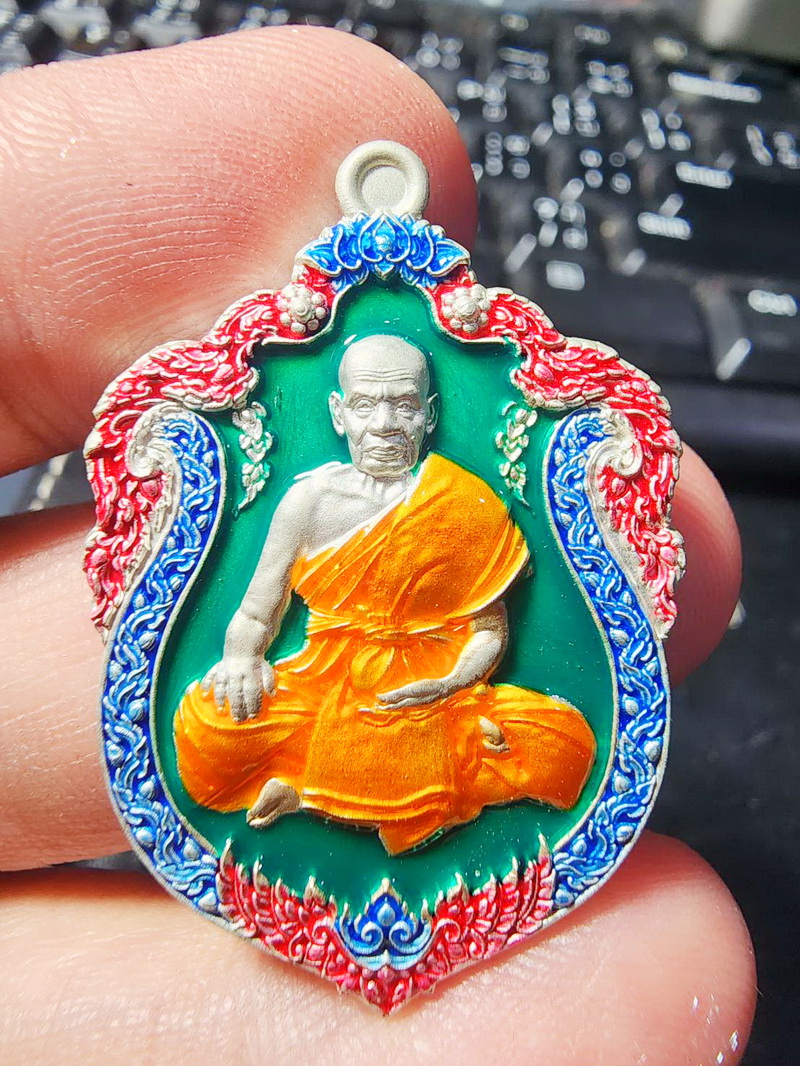 หลวงพ่อพัฒน์ มหายันต์เศรษฐีนะหน้าทอง พระลักษณ์ ลงยา (AB5485)