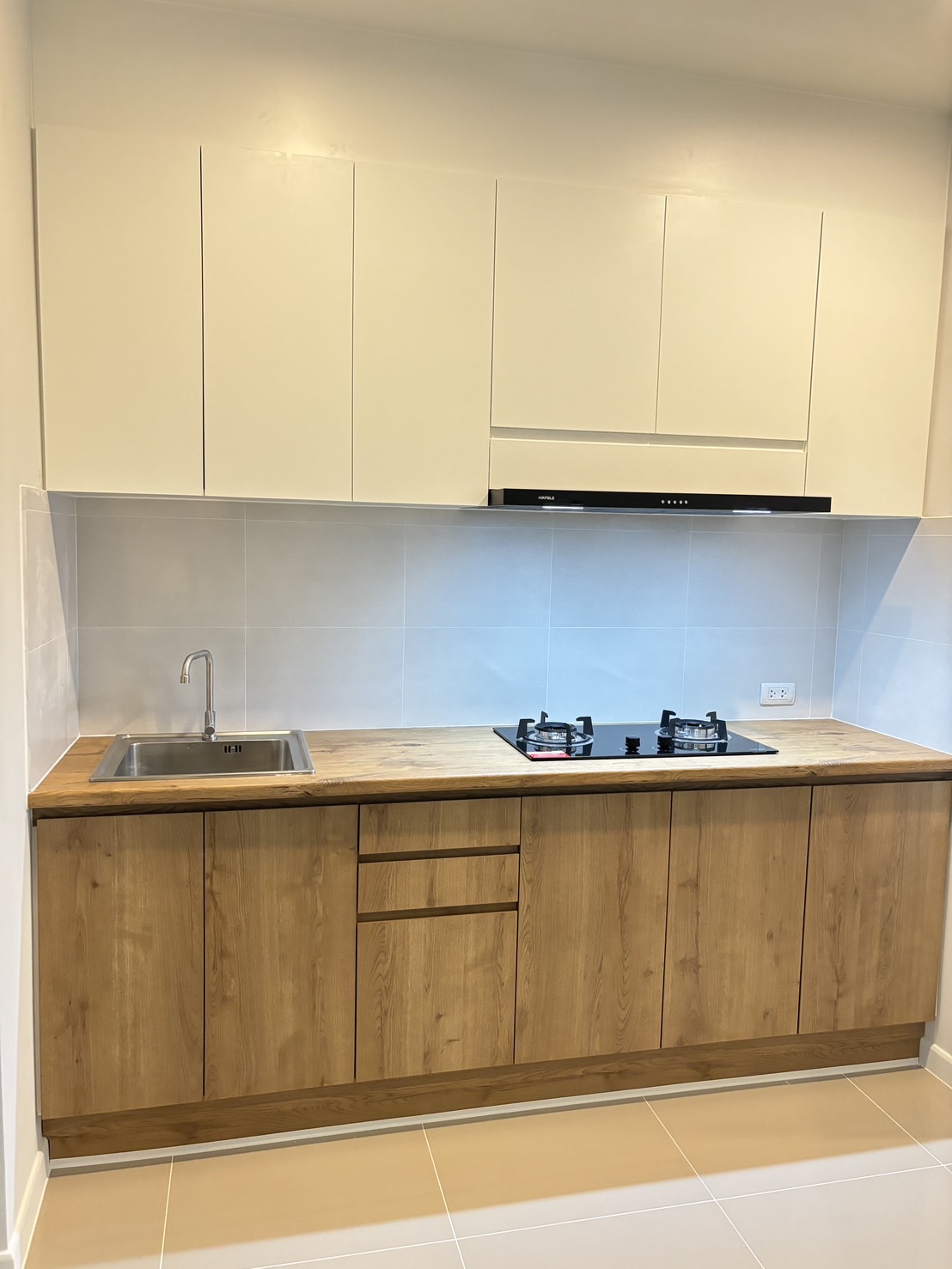 ครัวบิ้วอิน 2.3 ตู้บนล่าง