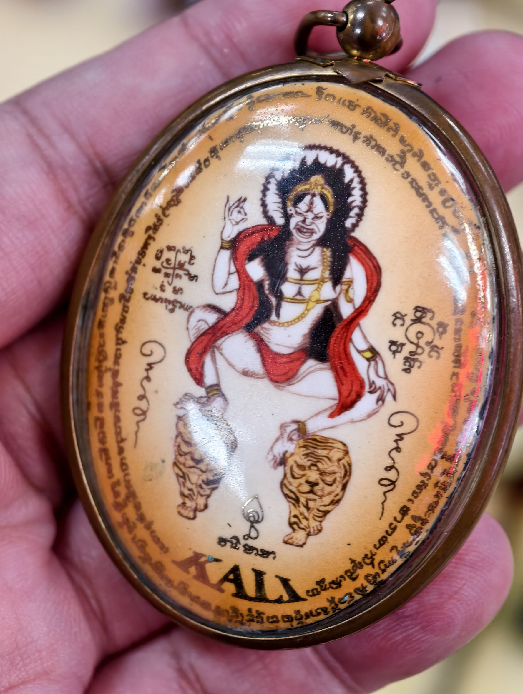 ครูบาคำเป็ง เจ้าแม่กาลี จัมโบ้ ปลุกเสก เต็มสูตร มวลสารเก่า เต็มระบบ KA2739