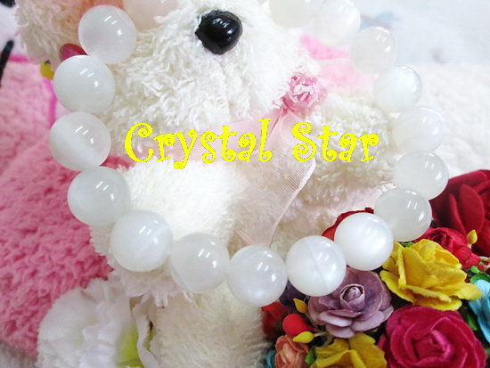 สร้อยข้อมือมูนสโตน