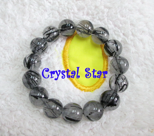 สร้อยข้อมือแก้วขนเหล็ก