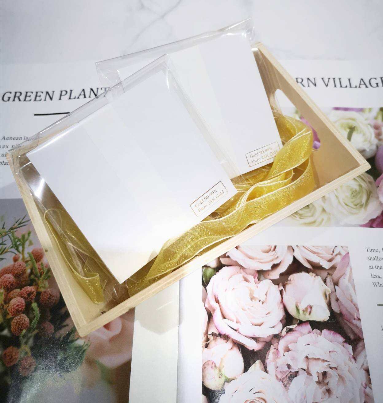 Ladies มาส์กทองคำ ขนาด 8x8 ซม. 1 ชุด (50 แผ่น)