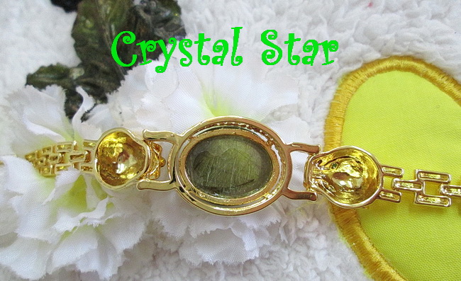 สร้อยข้อมือไหมเขียว