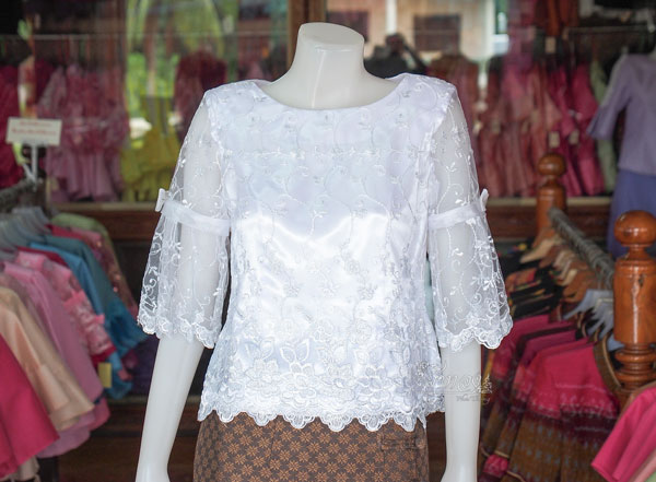 เสื้อลูกไม้ สีขาว ไซส์ S