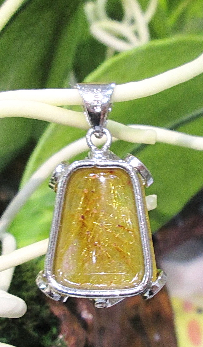 จี้ไหมทอง