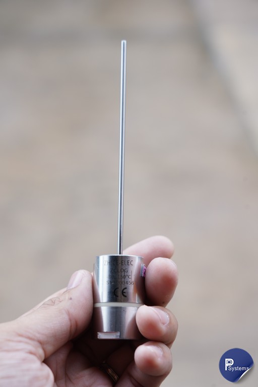 ZCLOG ดาต้าล็อกเกอร์ไร้สาย โพรบยาว 110 มม. ช่วงอุณหภูมิ -40°C ถึง 150°C