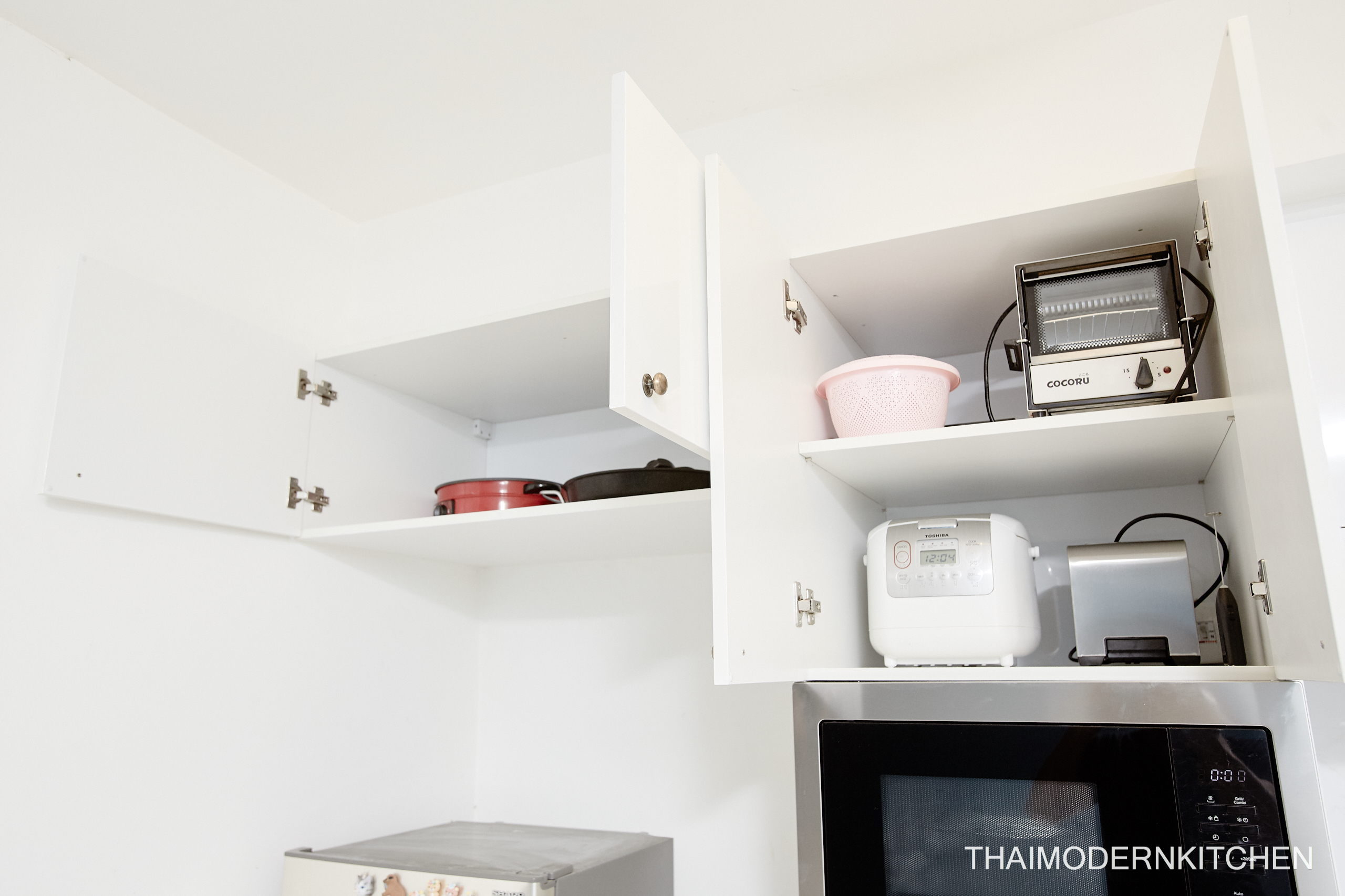 1.7×1.2 ตู้บน+ล่าง 0.9 ตู้เต็ม 0.9 ตู้บนเหนือตู้เย็น