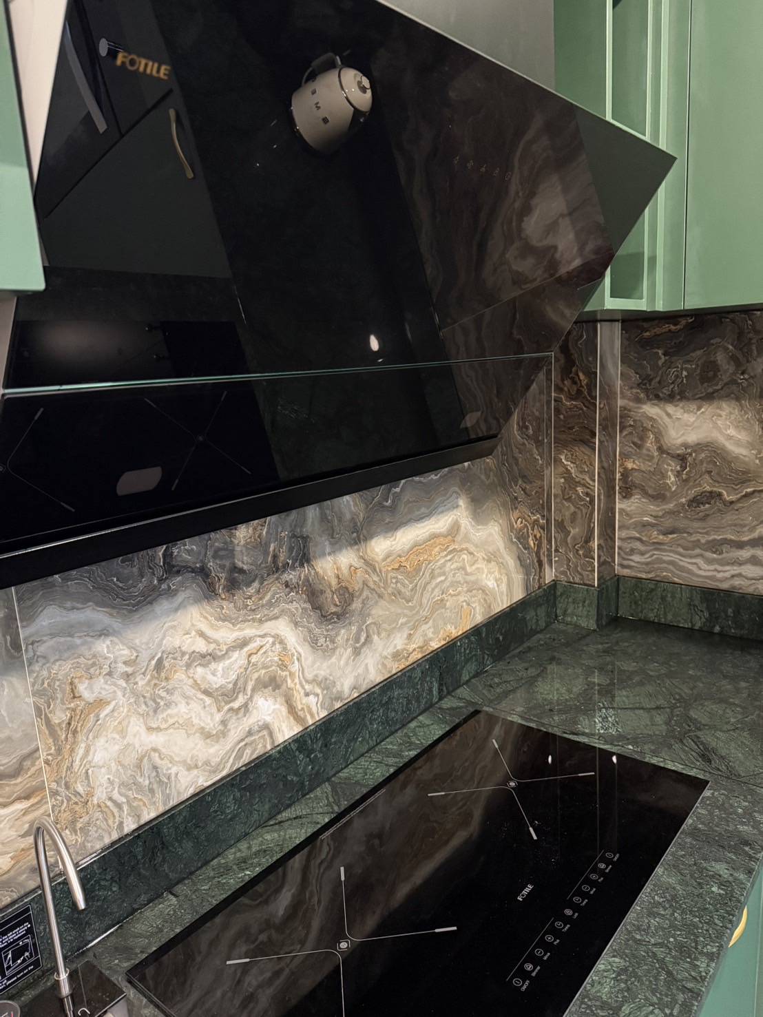 ครัวสีเขียว #ครัวบิ้วอิน บ้านคุณมรกต ราคา 100,000-