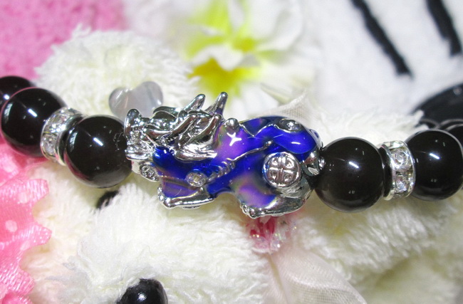 สร้อยข้อมือ Ice Color Obsidian