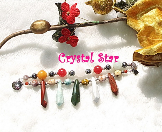 สร้อยข้อมือหินสี