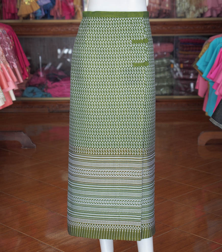 ผ้าถุงป้าย ผ้าทอลายขอ สีเขียว เอว 30 นิ้ว