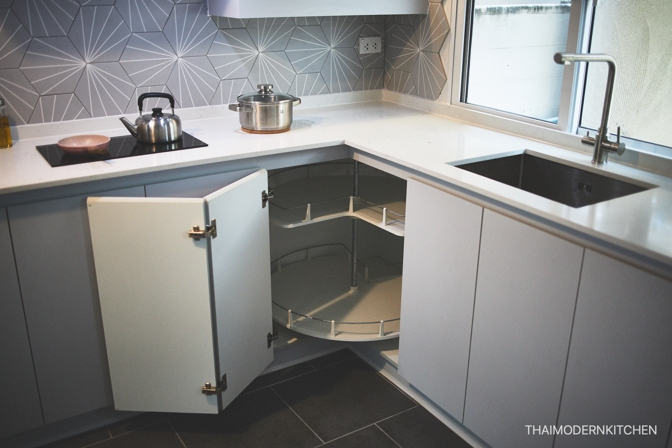 ครัวบ้านคุณ มงคลชัย 2..4+1 ตู้ล่าง Island 1.5*0.8 2.1 ตู้ T