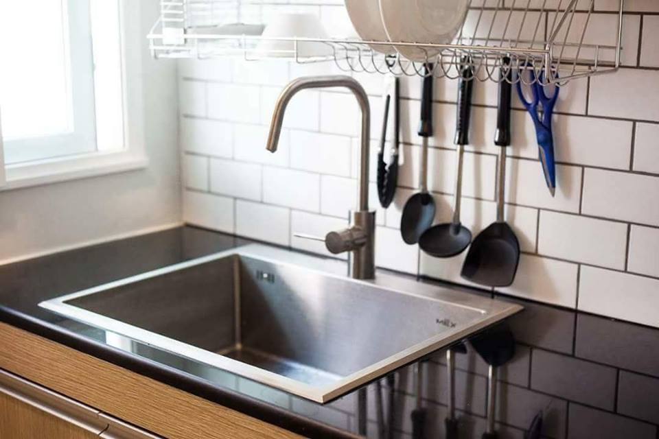 1.8 ตู้ล่าง + 2.6 ตู้บน 1.46 ตู้ล่าง + ประมาณ 0.5 ตู้บนครับ สำเนา