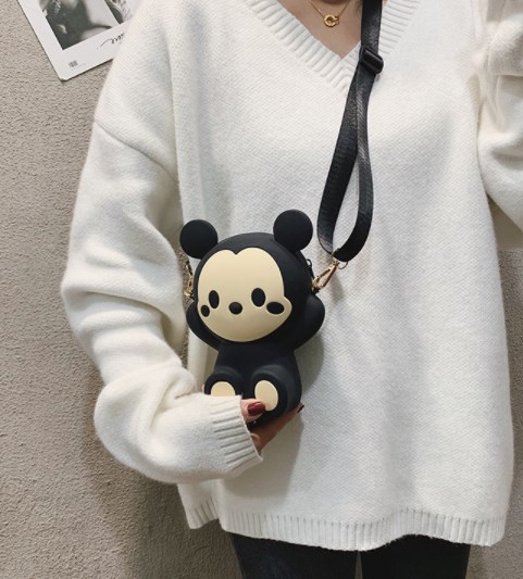 กระเป๋าซิลิโคน Mickey มีสายสะพาย