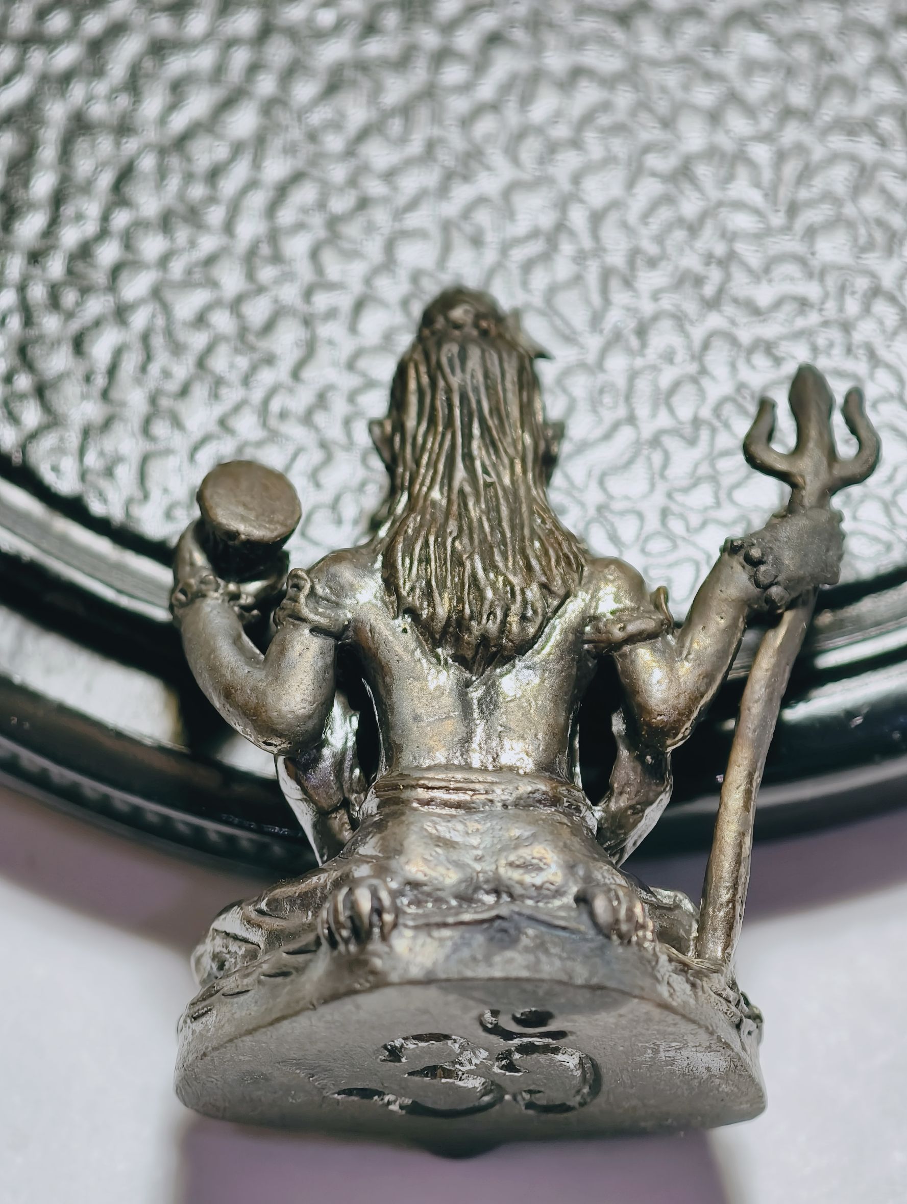 หลวงปู่หงษ์ วัดเพชรบุรี อ.ปราสาท จ.สุรินทร์ พระศิวะลอยองค์ (KA9655)