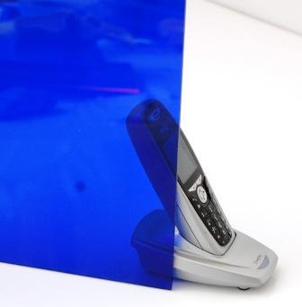 กล่องรับความคิดเห็นสีน้ำเงินโปร่งใส