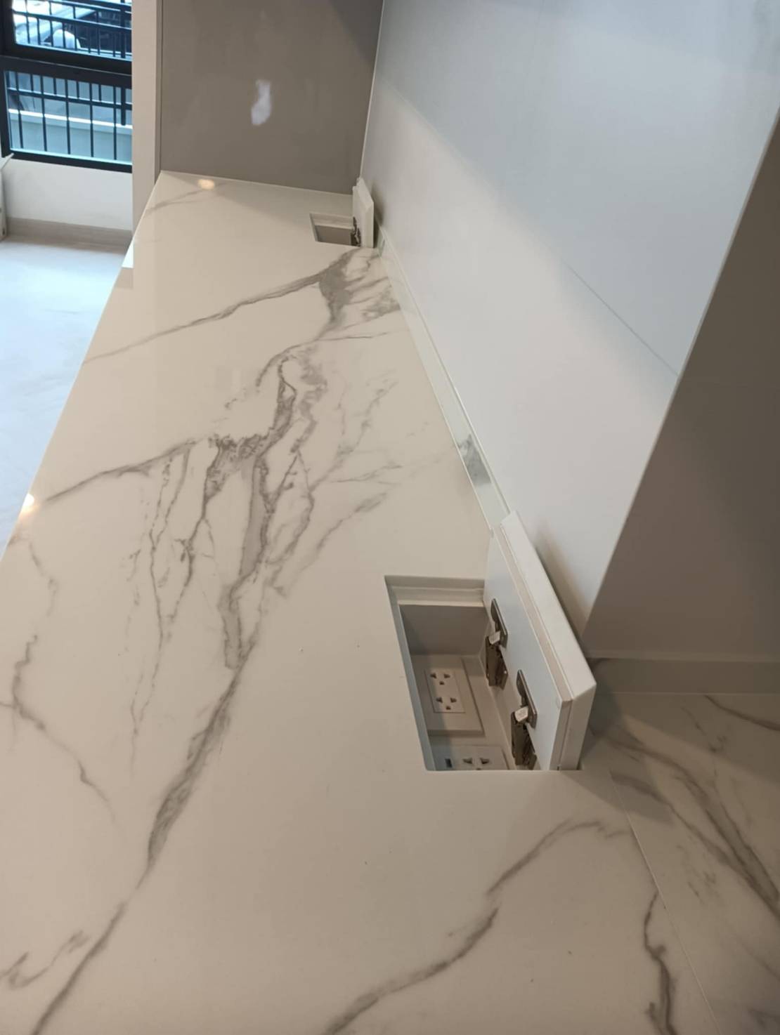 ครัวบิ้วอิน top หินซ่อนไฟ HmR