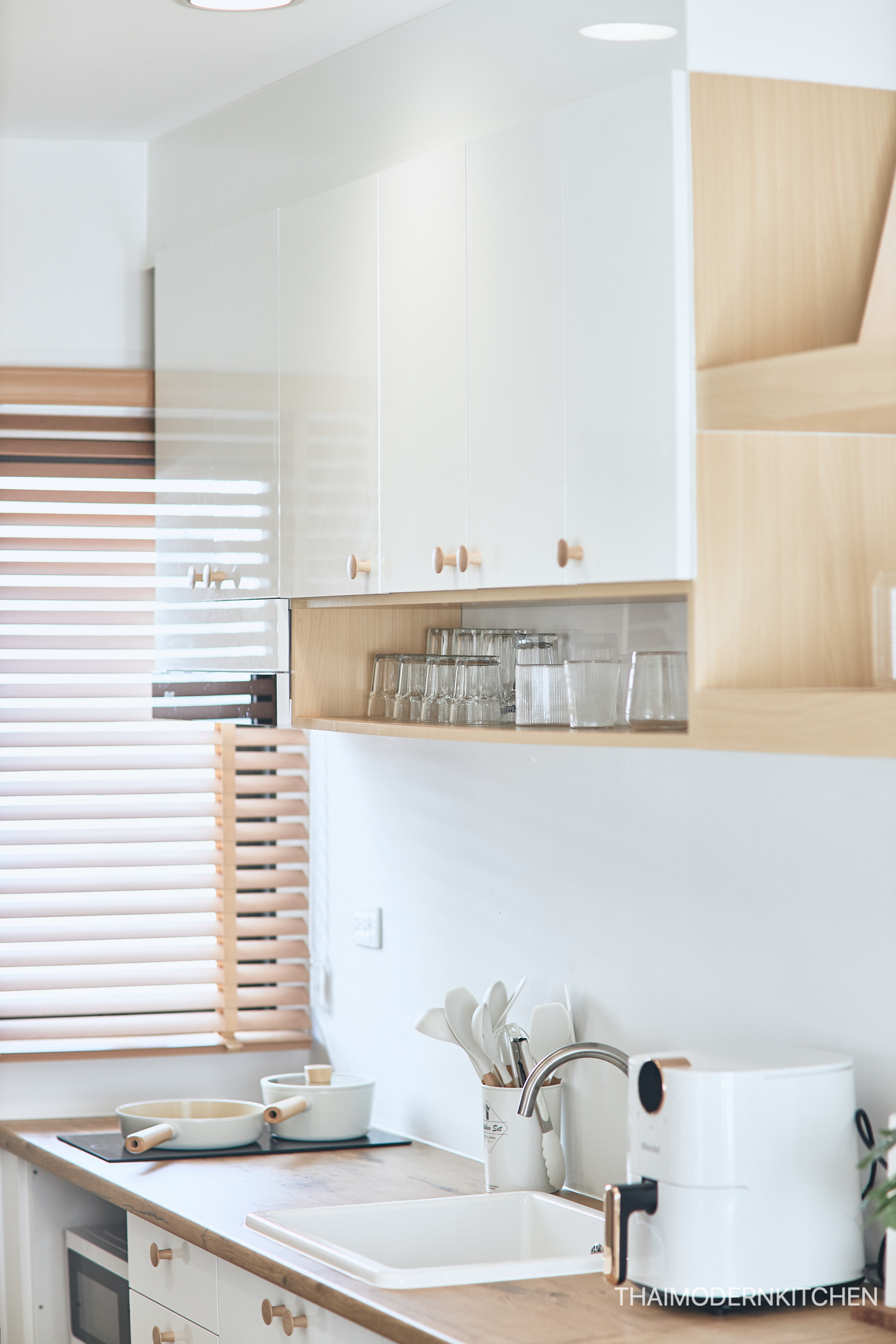 ครัวบิ้วอิน2 ตู้บน+ล่าง ชั้นสองชั้น counter 1.4