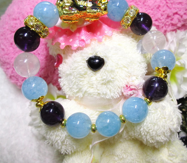 สร้อยข้อมือโรสควอทซ์ และอเมทิส