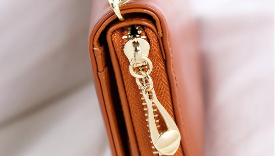 Milly กระเป๋าสตางค์ผู้หญิงใบยาว