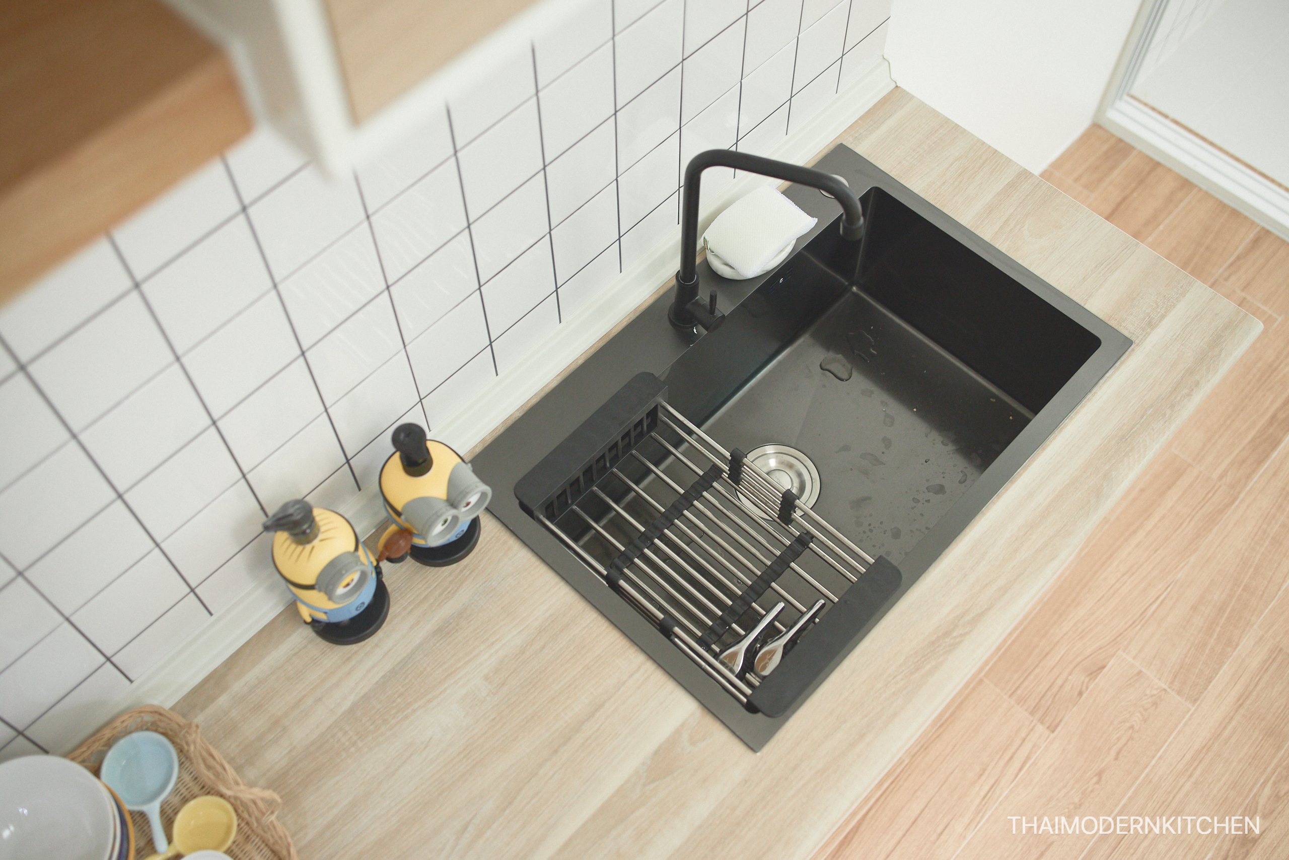 ครัวตัว L 2 + 1.4 เมตร ตู้ล่าง 1.4 ตู้บน