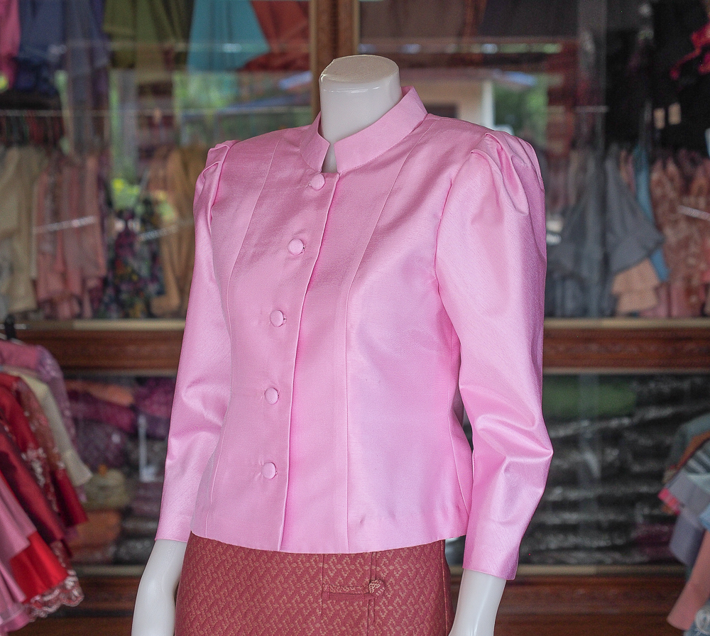 เสื้อไทยจิตรลดา ผ้าไหมแพรทอง สีชมพู ไซส 4XL