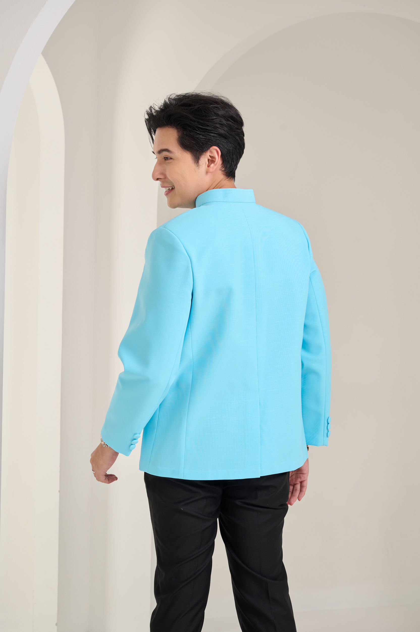 เสื้อผ้าฝ้ายแพรเงินคอพระราชทานแขนยาว สีฟ้า ไซส์ S