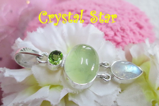 จี้ Moonstone และ Prenite