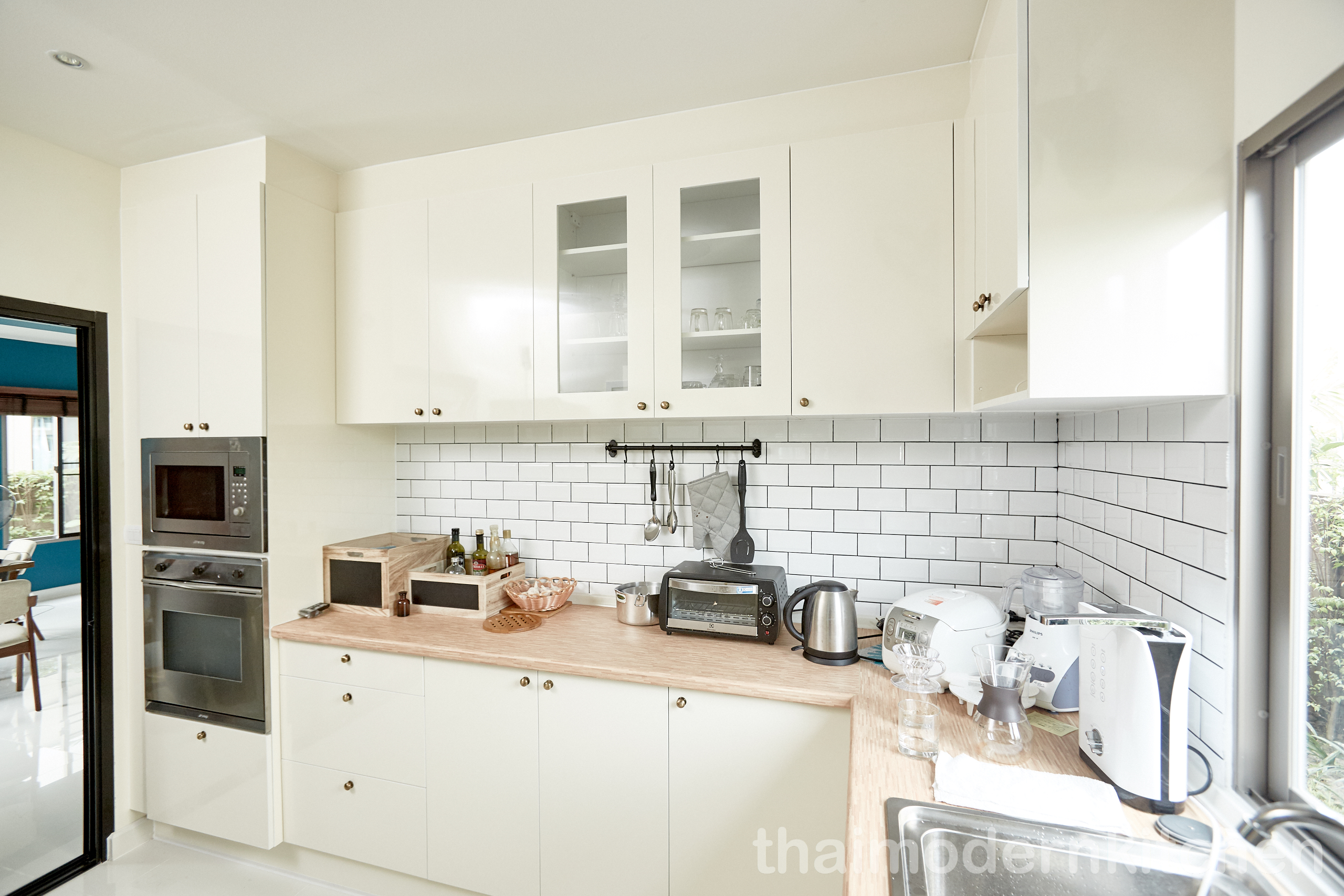 2.6 ตู้ล่าง+บน 0.6 ตู้เต็มสูง 220cm 2.2+1 เมตร ตู้ล่าง .