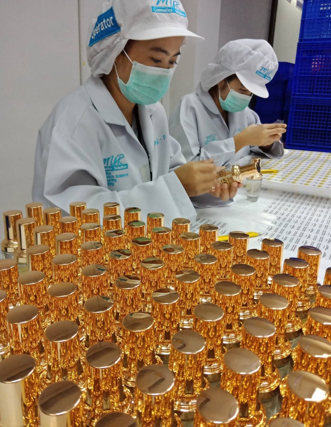 Ladies Aloe Gold Radiance Serum เซรั่มว่านหางจระเข้เข้มข้นผสมทองคำ 24K