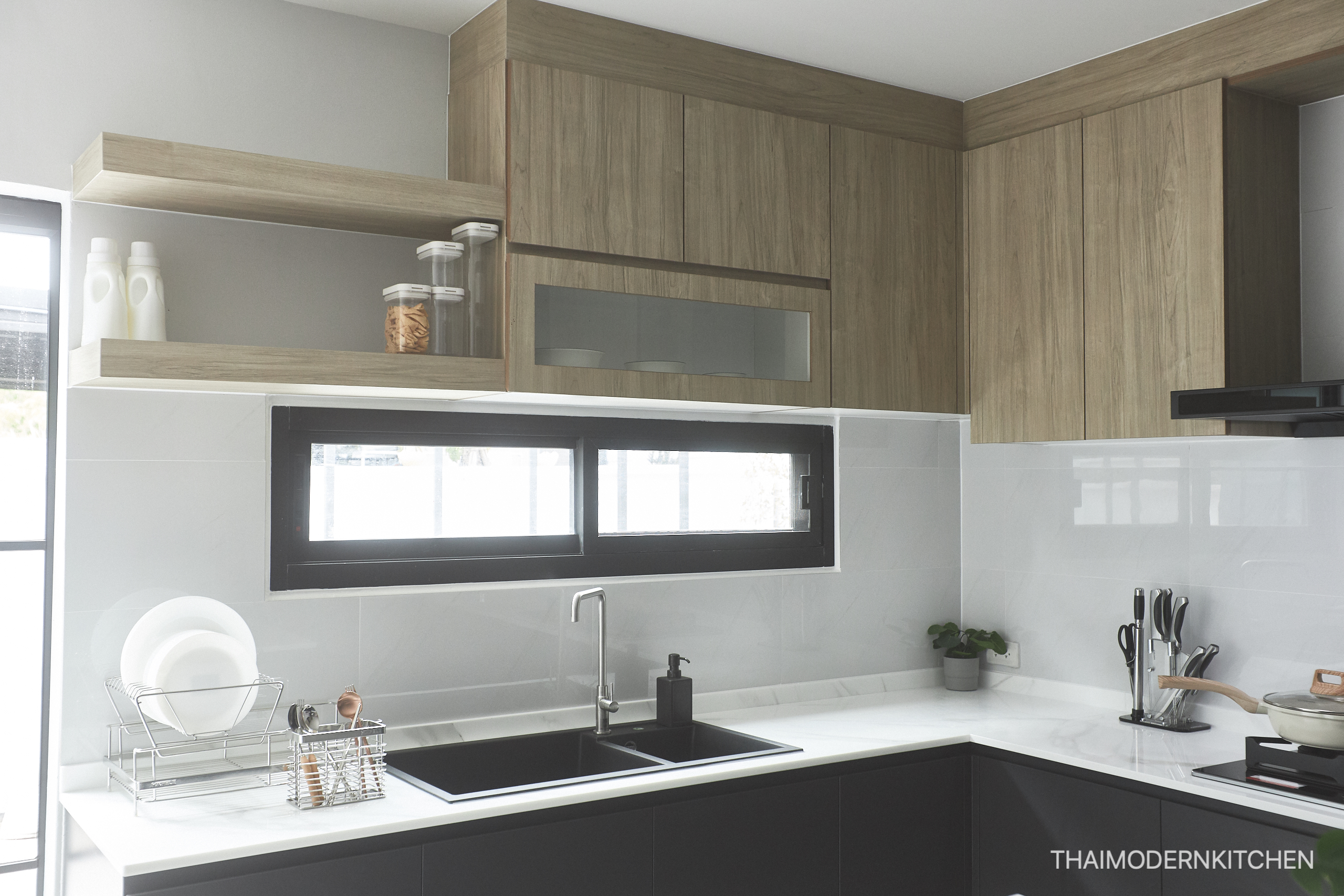 ครัวบิ้วอิน บ้านคุณปิยวัฒน์ ราคา 110,000-