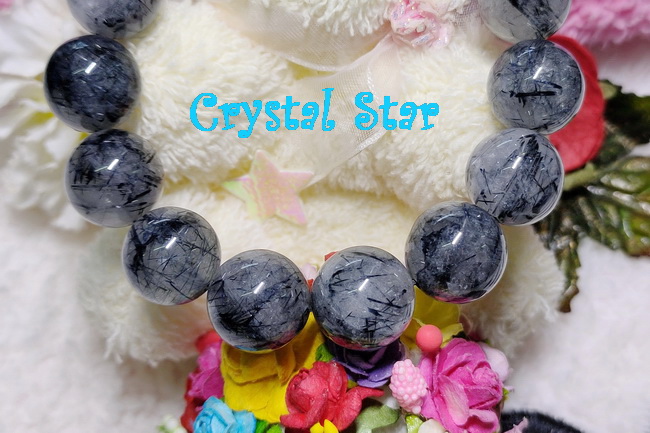 สร้อยข้อมือแก้วขนเหล็ก