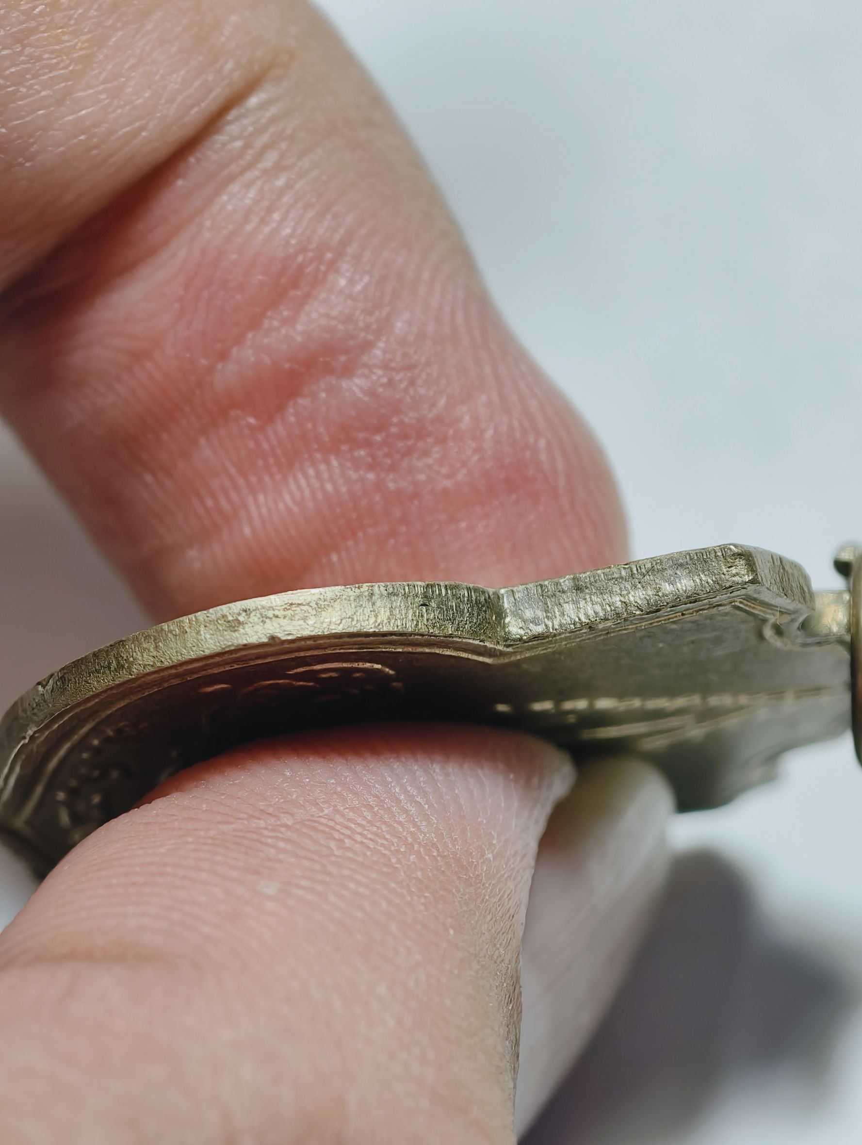 หลวงปู่โต๊ะ หลวงพ่อทบ เหรียญสมเด็จพระนเรศวรมหาราช ปี 07 ประกาศอิสรภาพ AC3437