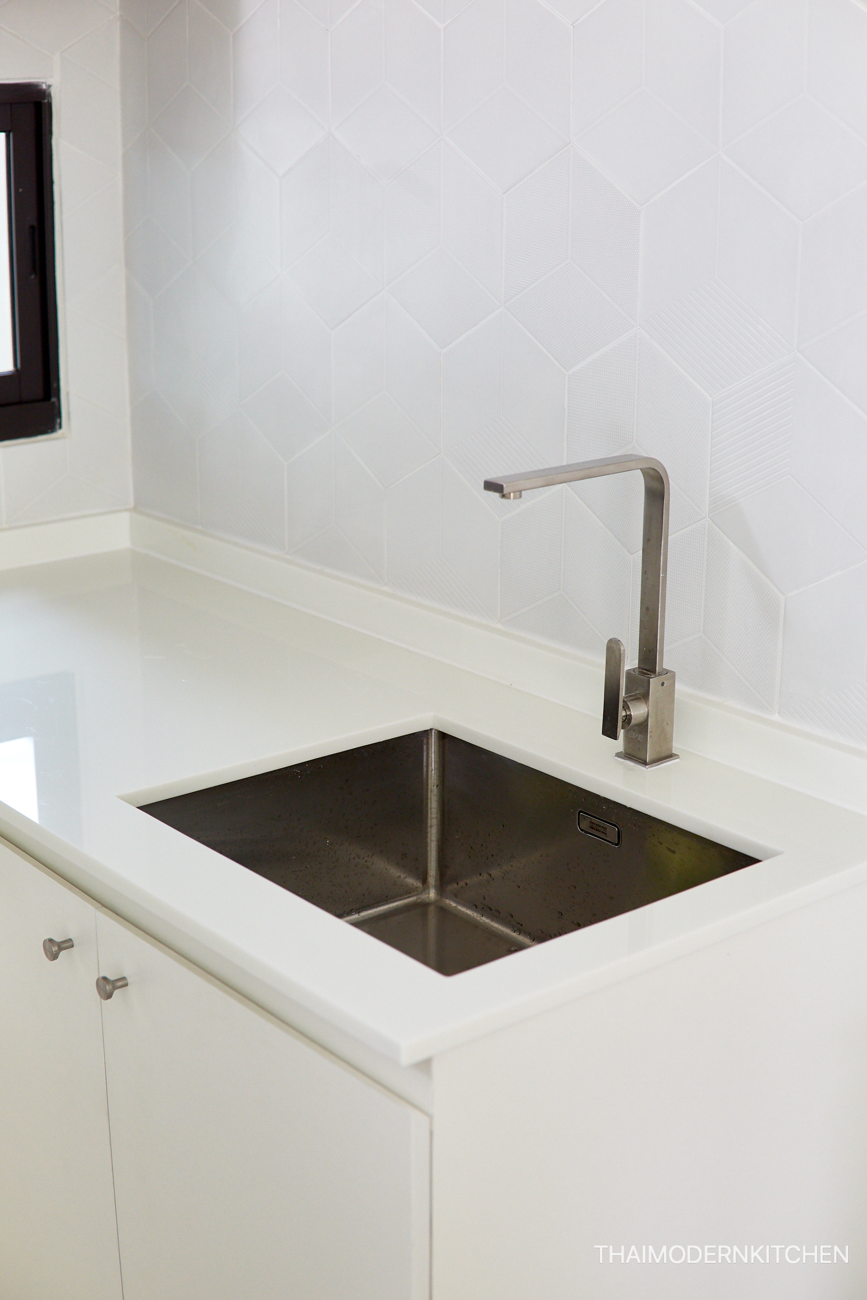 Island 1.5 ม ลึก 60 cm + 1.3+0.6 ตู้ล่าง อย่างเดียว