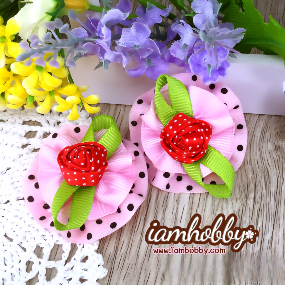 ดอกไม้ริบบิ้นผ้าลายจุด ตกแต่งริบบิ้นสีชมพู กุหลาบสีแดงลายจุด (แพ็คละ 1 คู่)