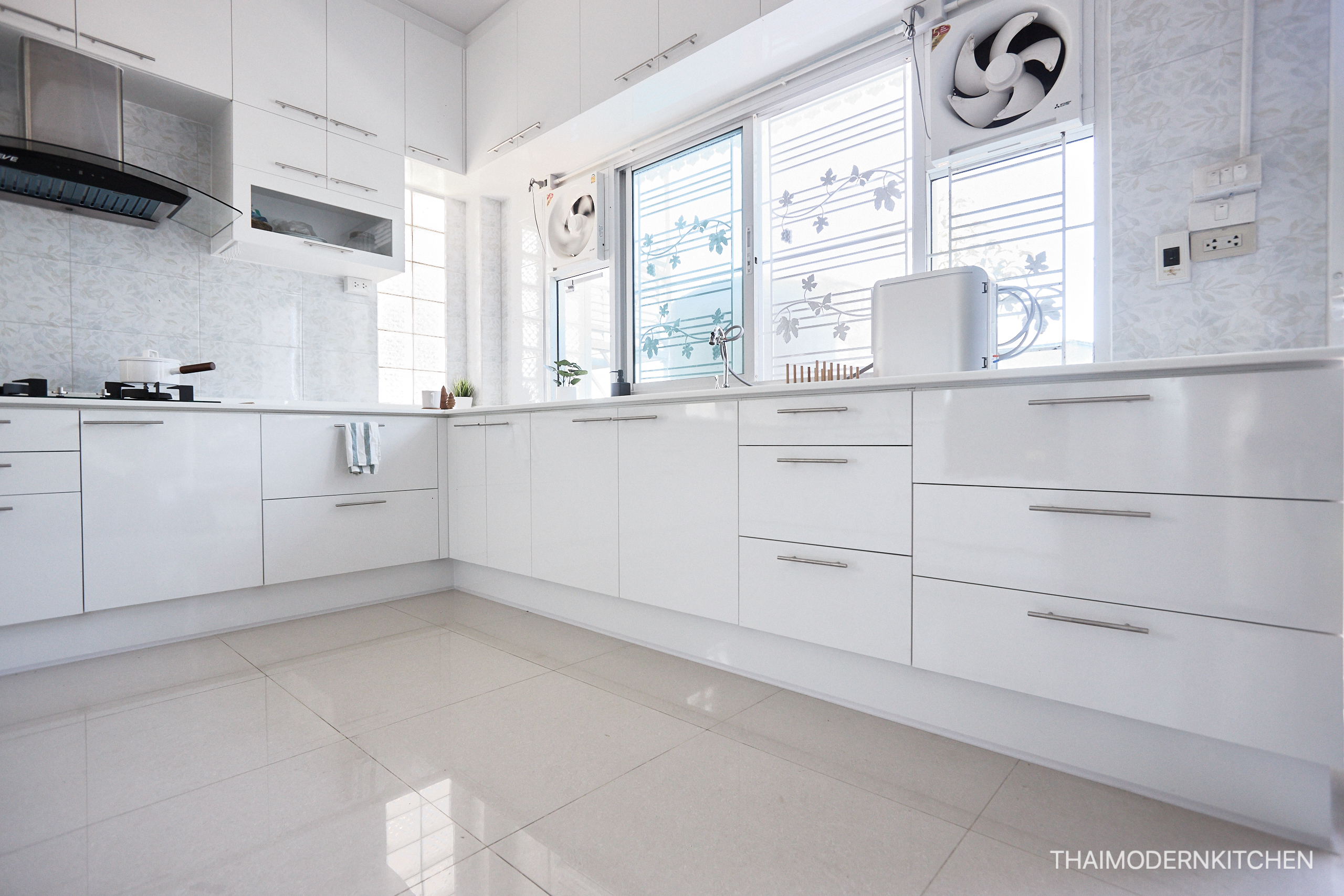 ครัวบิ้วอินบ้านคุณ ศลิษา สวยน่ารัก 8.4 ตู้ล่าง 9.64 ตู้บน ทำสองชั้น